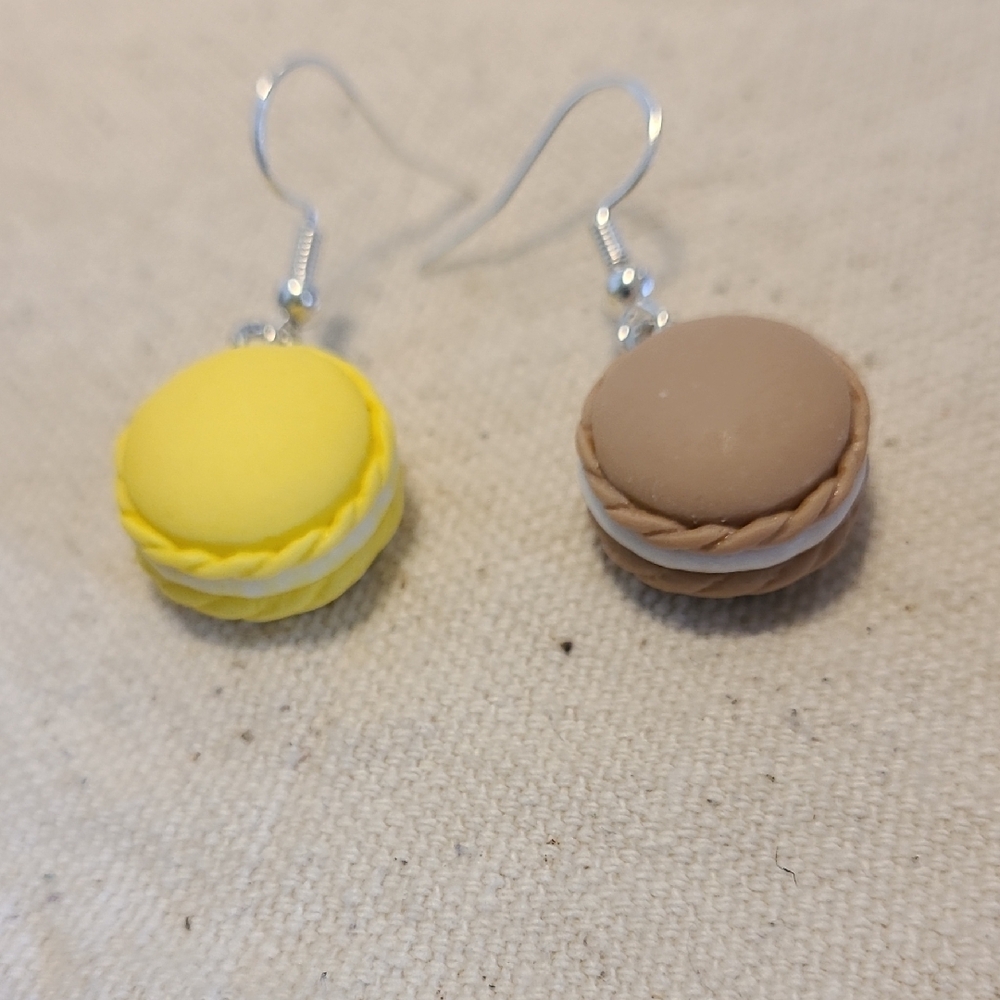 Handcrafted Macaron Dangle Earrings in Yellow and Brown NEW Ladies/Girls Fashion